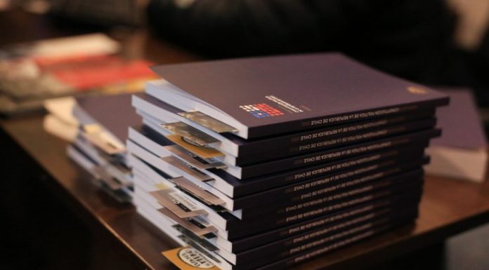 Presentan proyecto para sancionar la creación o difusión de información falsa sobre el plebiscito de salida