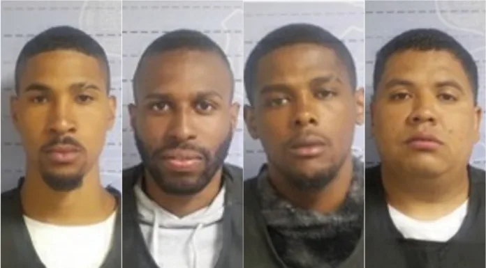 Expulsan a 4 delincuentes colombianos condenados por secuestro en Coyhaique