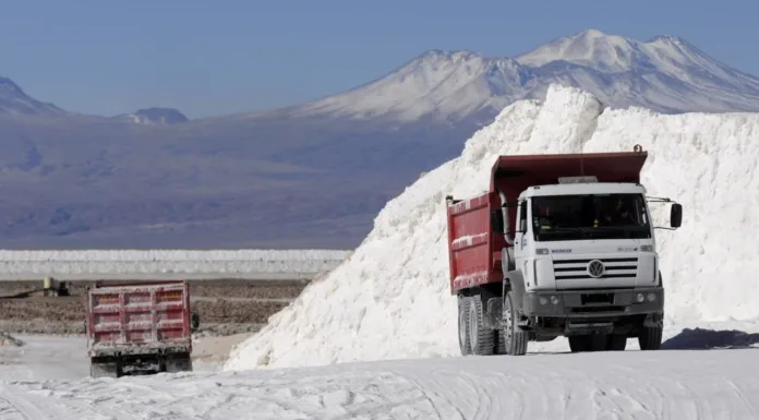 Seremis de Gobierno y Minería destacan acuerdo entre Codelco y SQM y recalcan el impacto que tendrá en diversos sectores