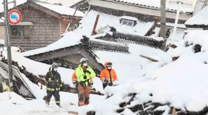 Japón elevó a 323 la cifra de personas desaparecidas tras el terremoto