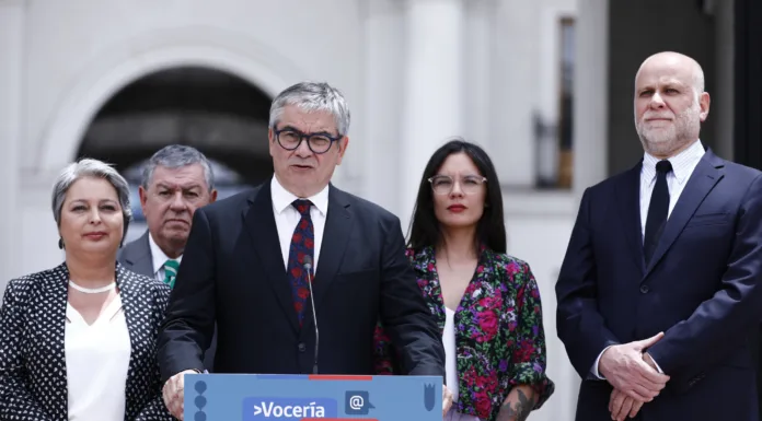 Reforma previsional: Gobierno ingresa indicación para distribuir nueva cotización en 3% al Seguro Social y 3% a capitalización individual