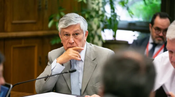 Senador Sandoval y solicitudes de ECMPO: “Esto es querer cercenar y asfixiar el desarrollo productivo de la zona austral”