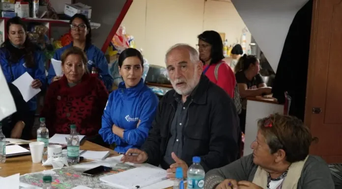 Ministro Montes presenta primeros lineamientos de la estrategia de reconstrucción para las comunas afectadas por los incendios en la Región de Valparaíso