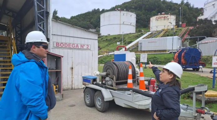 SEC Aysén monitorea seguridad y operación de planta de almacenamiento de combustibles en Puerto Chacabuco