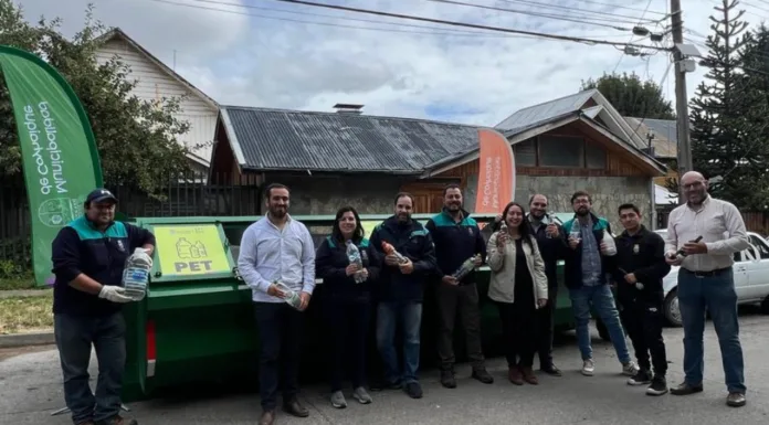 Punto limpio móvil de Coyhaique logra reciclar cerca de dos toneladas en su primer mes