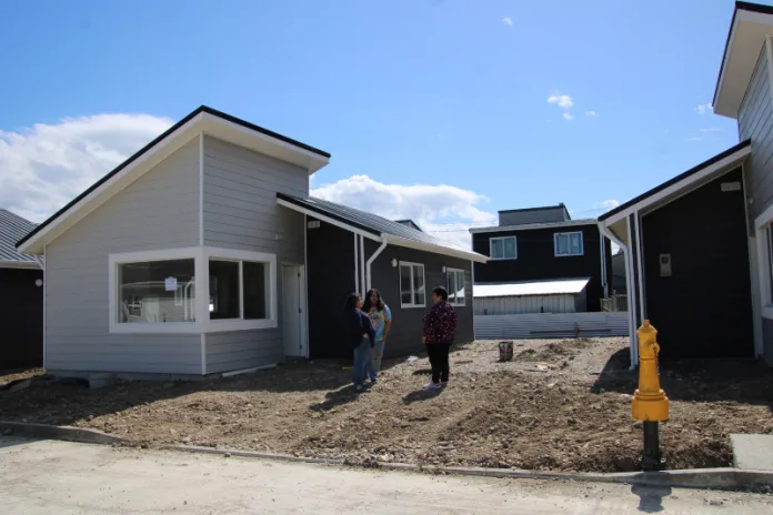 Plan de emergencia habitacional y compromiso de constructora acercan la casa propia a familias de Aysén