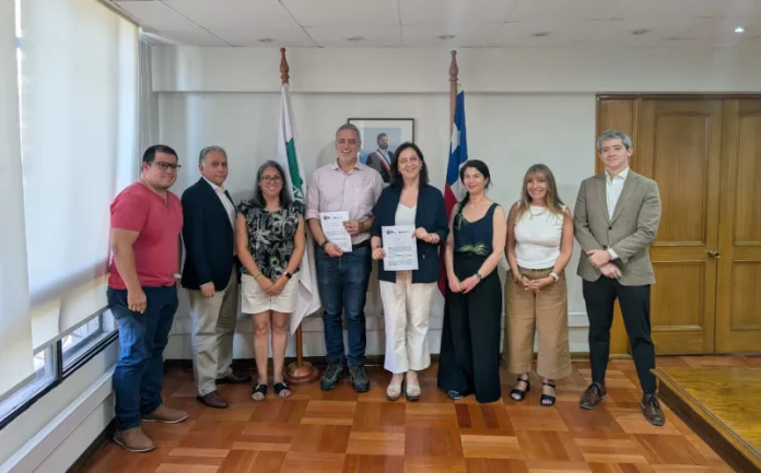 SMA y CONAF firman convenio de colaboración para fortalecer fiscalización ambiental conjunta