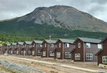 Dirigentes destacan avance del 70% en construcción de las primeras 237 viviendas de la Chacra G 1 de Coyhaique