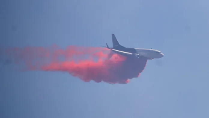 Incendios patagónicos: Argentina pidió ayuda a Chile, que envió dos aeronaves