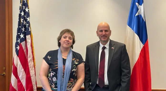 Consejo del Salmón sostiene primera reunión bilateral con Embajador de Estados Unidos en Chile