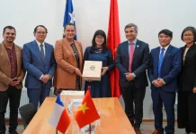Embajador de Vietnam en Chile explora oportunidades de colaboración durante visita al Gobierno Regional de Aysén