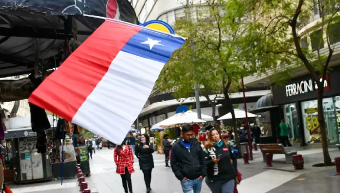 Chile encadena dos años seguidos con alza de la productividad: no ocurría desde hace más de una década