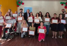 40 emprendedores se certifican en la Escuela MIPES 2025 en Villa Mañihuales, Región de Aysén
