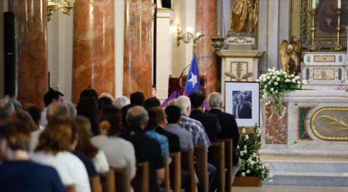 A dos años de la muerte del expresidente Piñera: Excolaboradores y futuros ministros de Kast participaron en misa conmemorativa