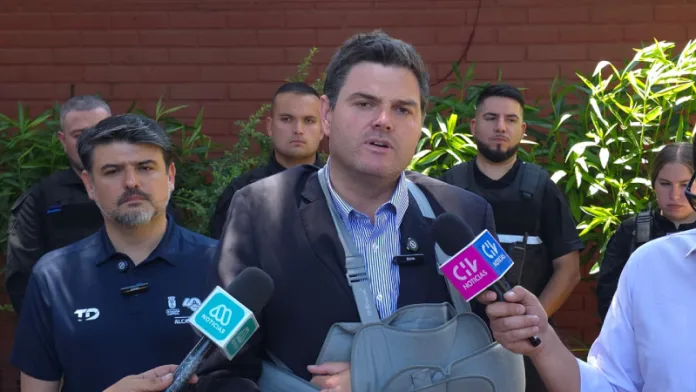 “Cuando amenazan a un alcalde, nos atacan a todos”: ACHM condena amenazas desde el narcotráfico contra alcaldesa Javiera Reyes