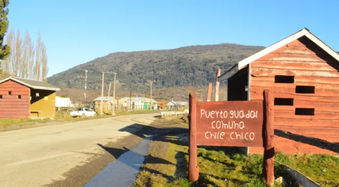 MTT financia diseños de paradores de buses en Villa Mañihuales y Puerto Guadal