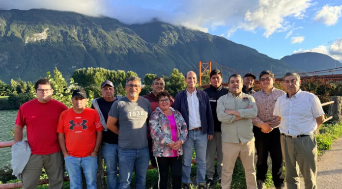 “LA RUTA 7 NO PUEDE SEGUIR ESPERANDO”: FUTURO MINISTRO DEL MOP SE REÚNE CON TRANSPORTISTAS DE AYSÉN ANTES DE ASUMIR SU CARGO