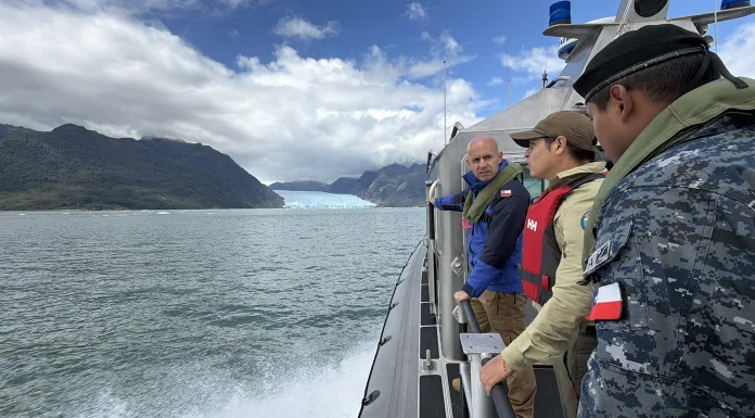 PDI, ARMADA Y CONAF REALIZAN DILIGENCIAS POR USO DE MOTOS DE AGUA EN LAGUNA SAN RAFAEL