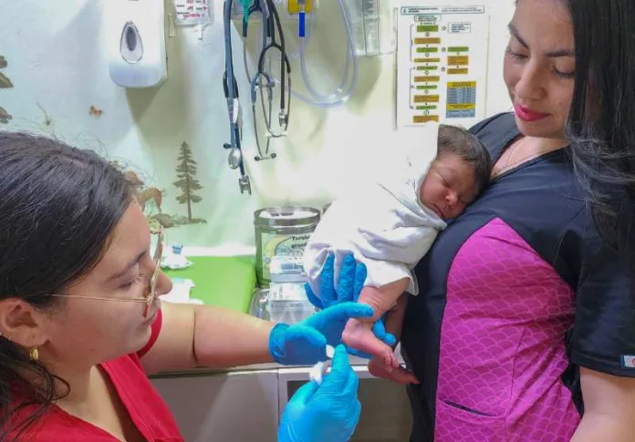 Hospital Regional Coyhaique pone en marcha la Pesquisa Neonatal Ampliada en recién nacidos