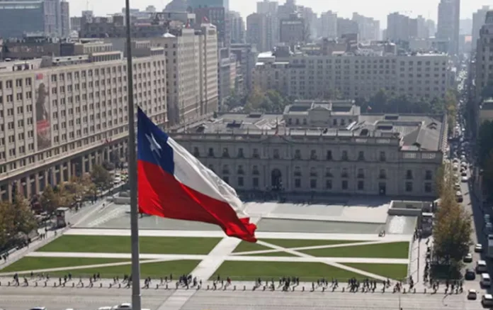 Entregan ranking de los países más corruptos del mundo: esta es la destacada posición que obtuvo Chile