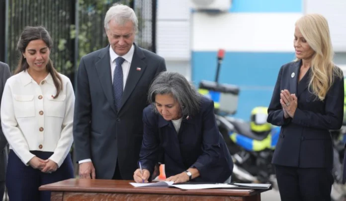 Clínicas de Chile valoran anuncio de alerta sanitaria oncológica: Trabajo público-privado ha sido “vital para avanzar en necesidades”