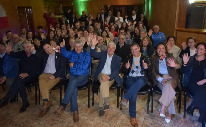 UDI Aysén reconoce trayectoria de David Sandoval y destaca nueva etapa de representación regional con la diputada Alejandra Valdebenito