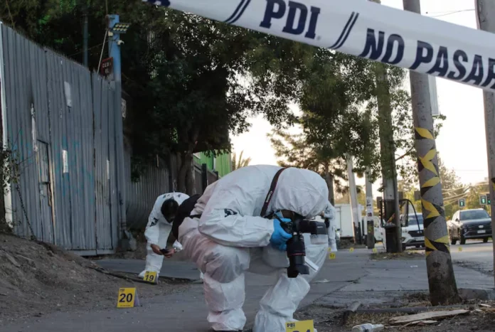 Seis homicidios en las últimas 24 horas en la Región Metropolitana: los violentos crímenes que sacuden la capital