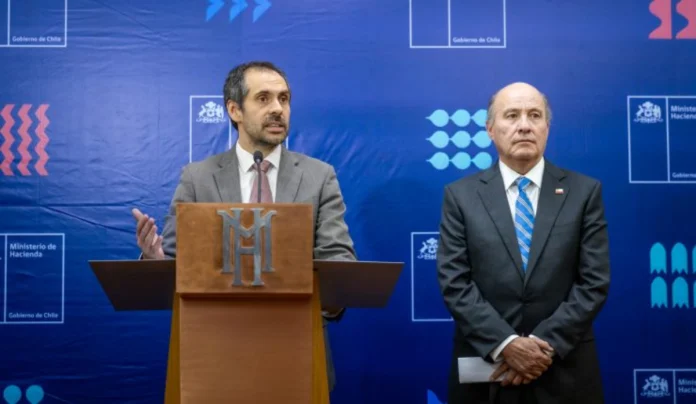 Revelan que saldo de caja fiscal del Estado fue de US$ 3.600 millones en febrero, en medio de polémica por estimaciones de recursos públicos
