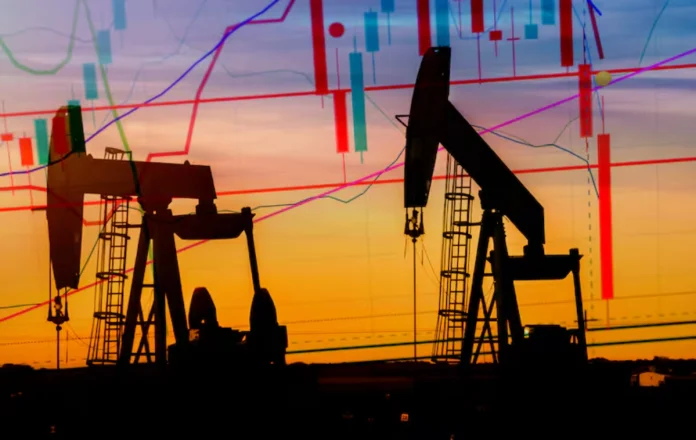 Precio del petróleo experimenta fuerte caída tras anuncio de Irán de reabrir el estrecho de Ormuz