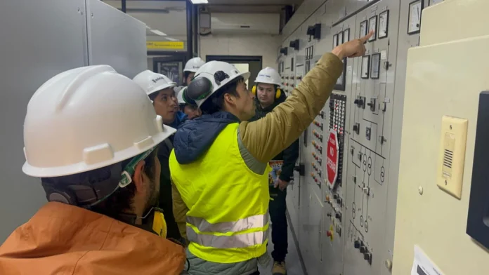 Edelaysen acerca la generación eléctrica a estudiantes del CFT Aysén en visita a la Central Tehuelche