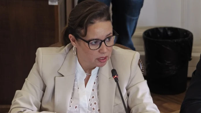 SENADORA ORDENES ALERTÓ QUE RENUNCIA DE CARDIÓLOGO CONDICIONA LA INSTALACIÓN DE LA UNIDAD DE HEMODINAMIA