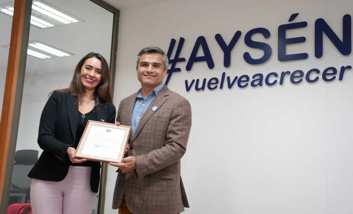 Gobierno Regional de Aysén y su Consejo conmemora 33 años destacando su rol en el desarrollo regional y el compromiso de sus funcionarios