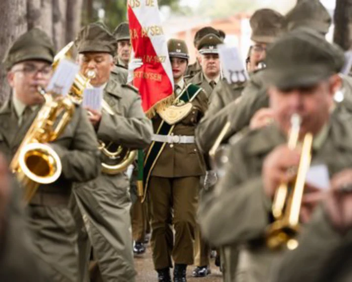 A través de romería Carabineros rinde homenaje a sus mártires en Cementerio Municipal de Coyhaique
