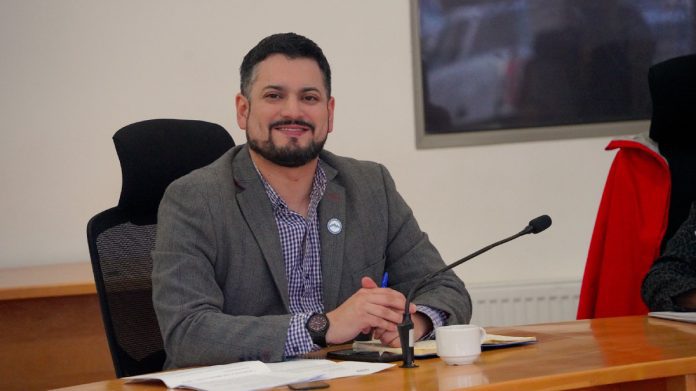 Consejero regional Guglielmi exige plan urgente contra violencia escolar en Aysén y respaldo al proyecto Escuelas Protegidas