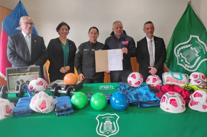 GENDARMERÍA RECIBIÓ IMPLEMENTACIÓN DEPORTIVA