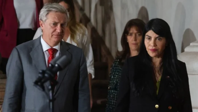 Gobierno evalúa cambios a proyecto “Escuelas Protegidas” tras agresión a ministra en Valdivia