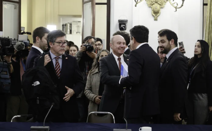 Ministro de Hacienda, Jorge Quiroz, destaca aprobación en general del proyecto de Reconstrucción Nacional y Desarrollo Económico y Social en la comisión de Hacienda de la Cámara