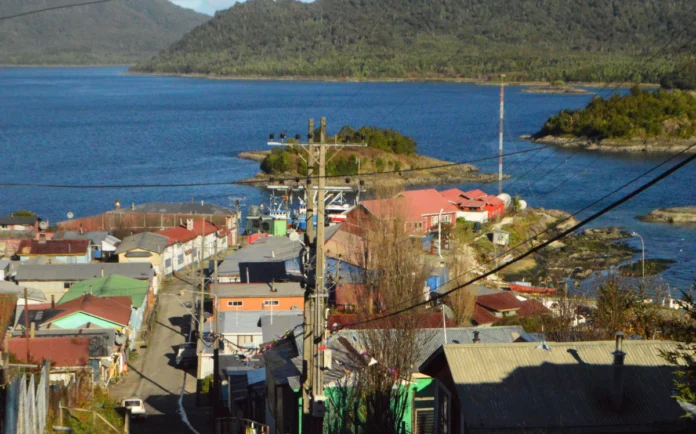 EN ISLAS HUICHAS DEFINEN ÁREAS DE TRABAJO PARA MEJORAR SERVICIOS DE TRANSPORTE SUBVENCIONADO POR MTT