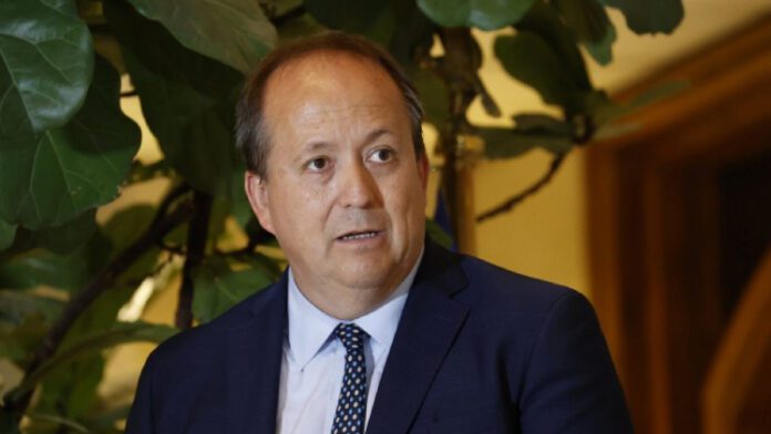 Fiscal Nacional plantea flexibilizar acceso a cuentas bancarias para combatir el crimen organizado