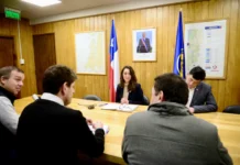 Delegada regional presidencial encabeza revisión de avances en obras portuarias estratégicas para Aysén