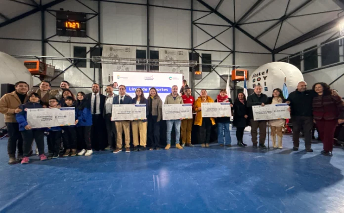 Municipalidad de Coyhaique concreta histórica entrega de $290 millones en fondos concursables para fortalecer a las organizaciones sociales