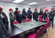 Estudiantes del Liceo Juan Pablo II conocieron en terreno el Parque Eólico Alto Baguales