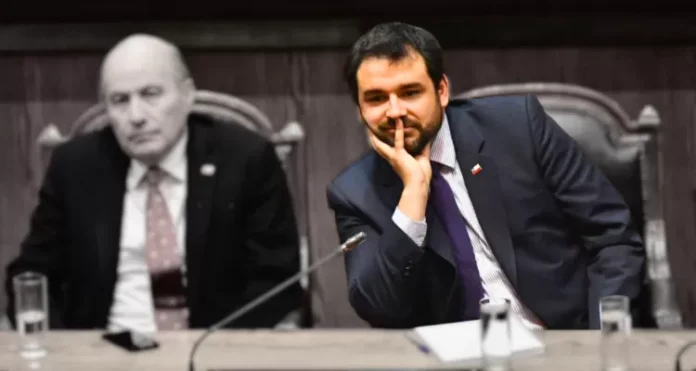 Gobierno remueve a subsecretario de Hacienda tras dar positivo a test de drogas
