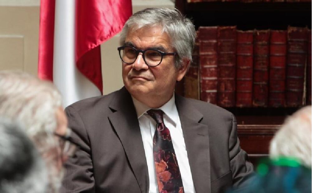 Mario Marcel atribuye parte de la desaceleración económica al impacto de los combustibles y las expectativas de los consumidores